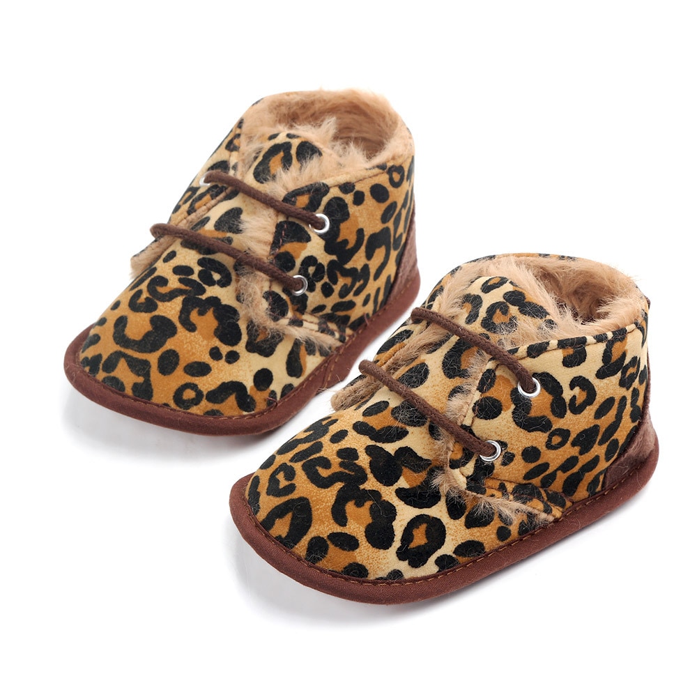 New 2018 In winter infant Keep warm Boots with thick fur PU Leather First walkers Crib baby Prewalkers lace-up Shoes